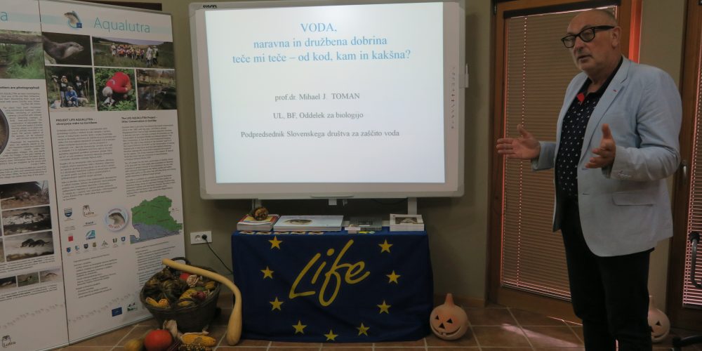 Teče mi, teče vodica … le od kod in kam?
