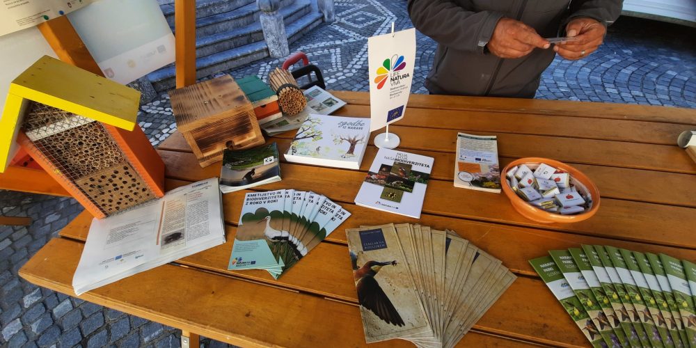 Predstavitev projekta in Kozjanskega parka pred Mestno hišo Ljubljana