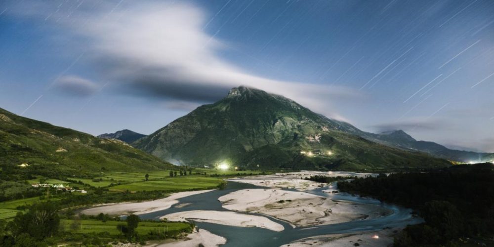 Poletni kino: NEPOŠKODOVANE / THE UNDAMAGED