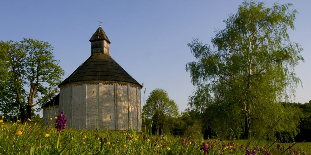 Ko si narava in kultura podata roko