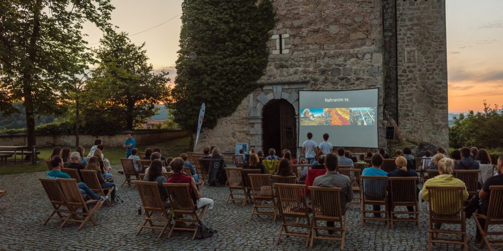 Letni kino na prostem na gradu Podsreda